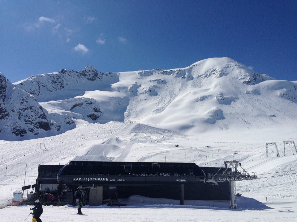 10934013_1043448275679908_4767261155909558017_n