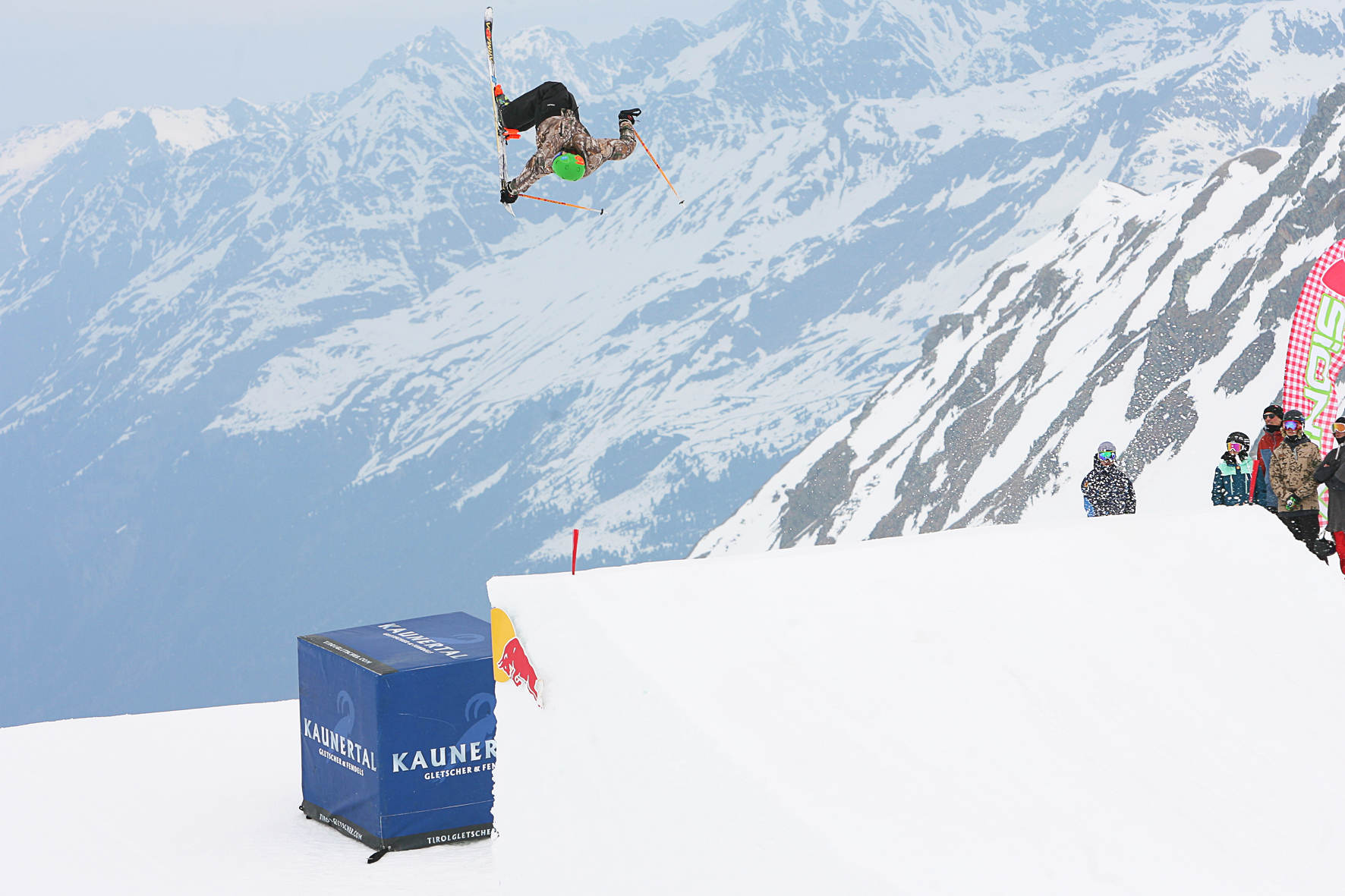 WirSchanzen15_MajorGlacier_LarsBaerenfaenger_300dpi_15