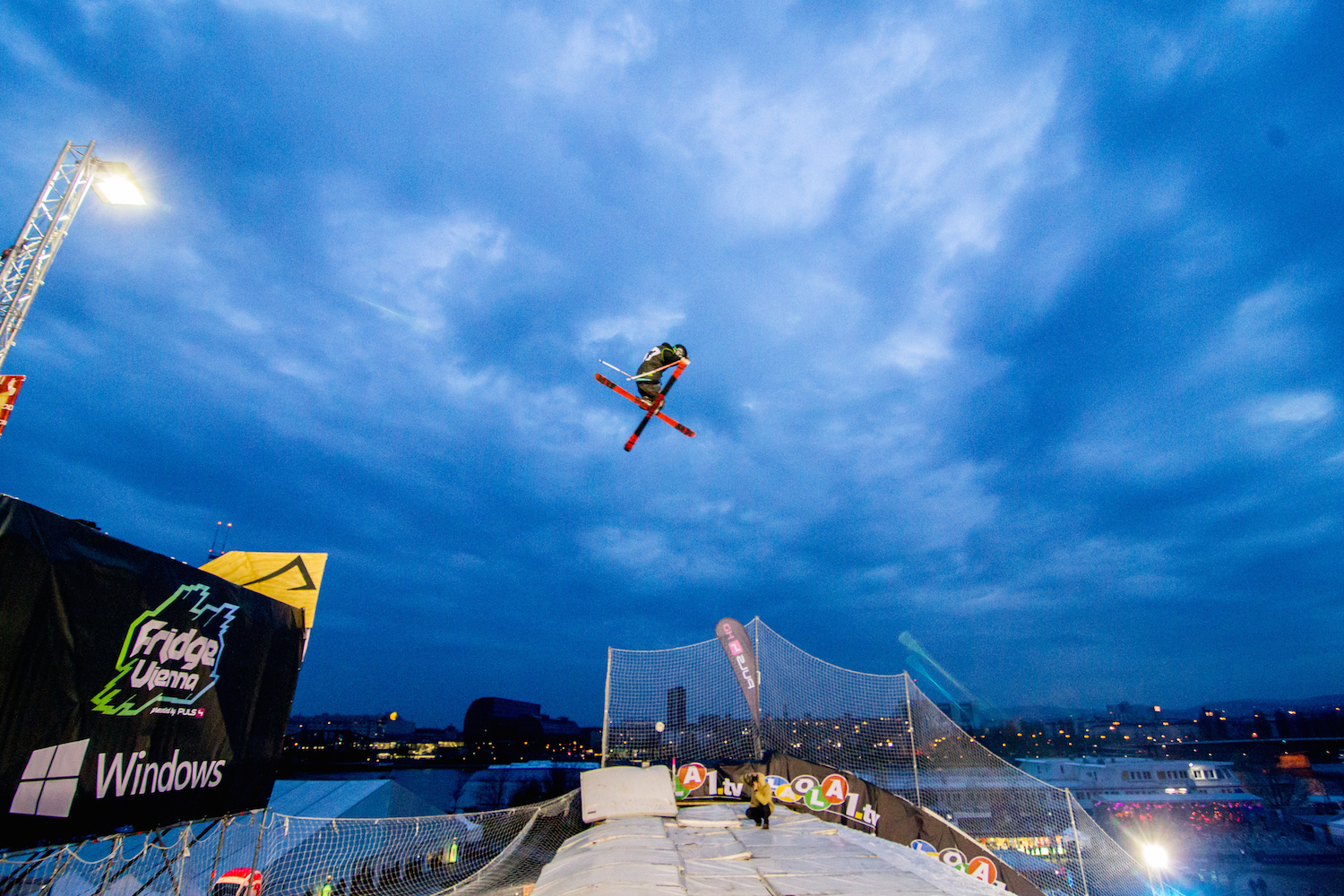 Namhafte Freeskier treten dieses Jahr in der Disziplin Slopestyle gegeneinander an.
