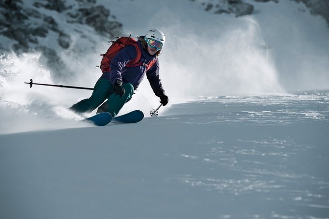 ￼Diese Abfahrt ist die Belohnung eines schweren Aufstieges. credit: Johan Wildhagen