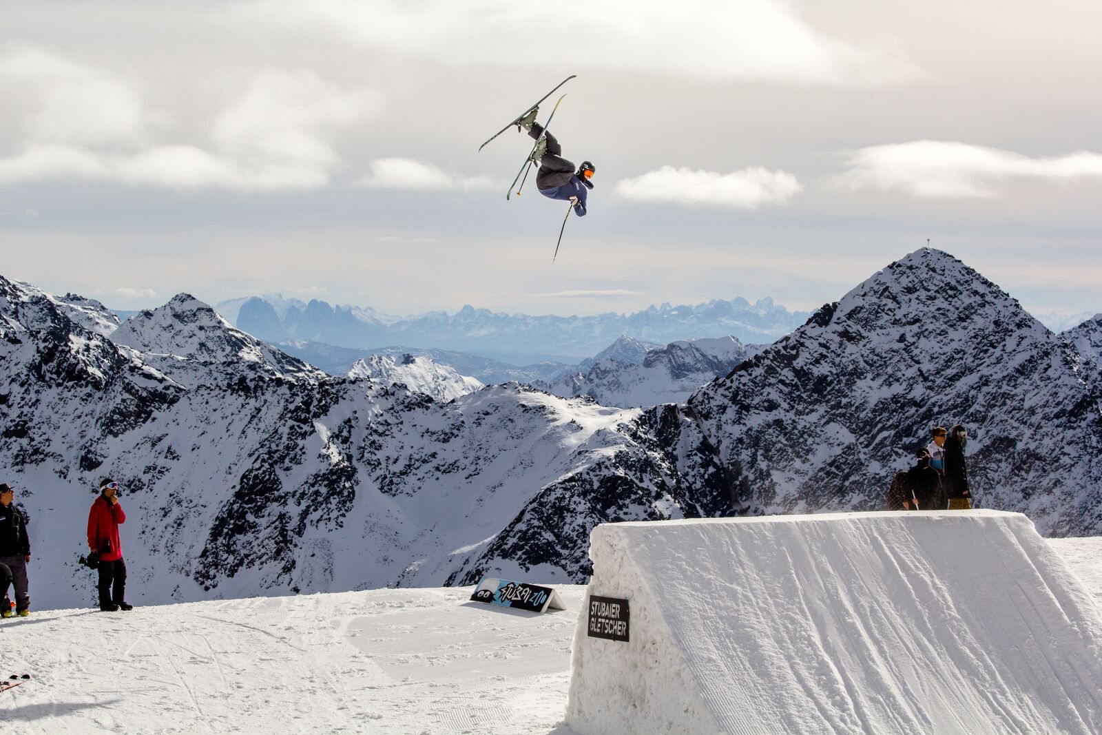 Huge Flatspin Japan im Stubai Zoo! credit: Jörg Angeli
