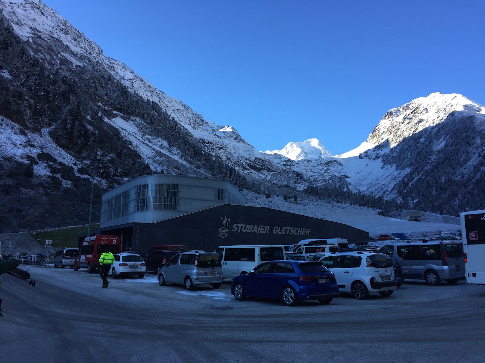 Die Talstation der neuen 3S Eisgratbahn