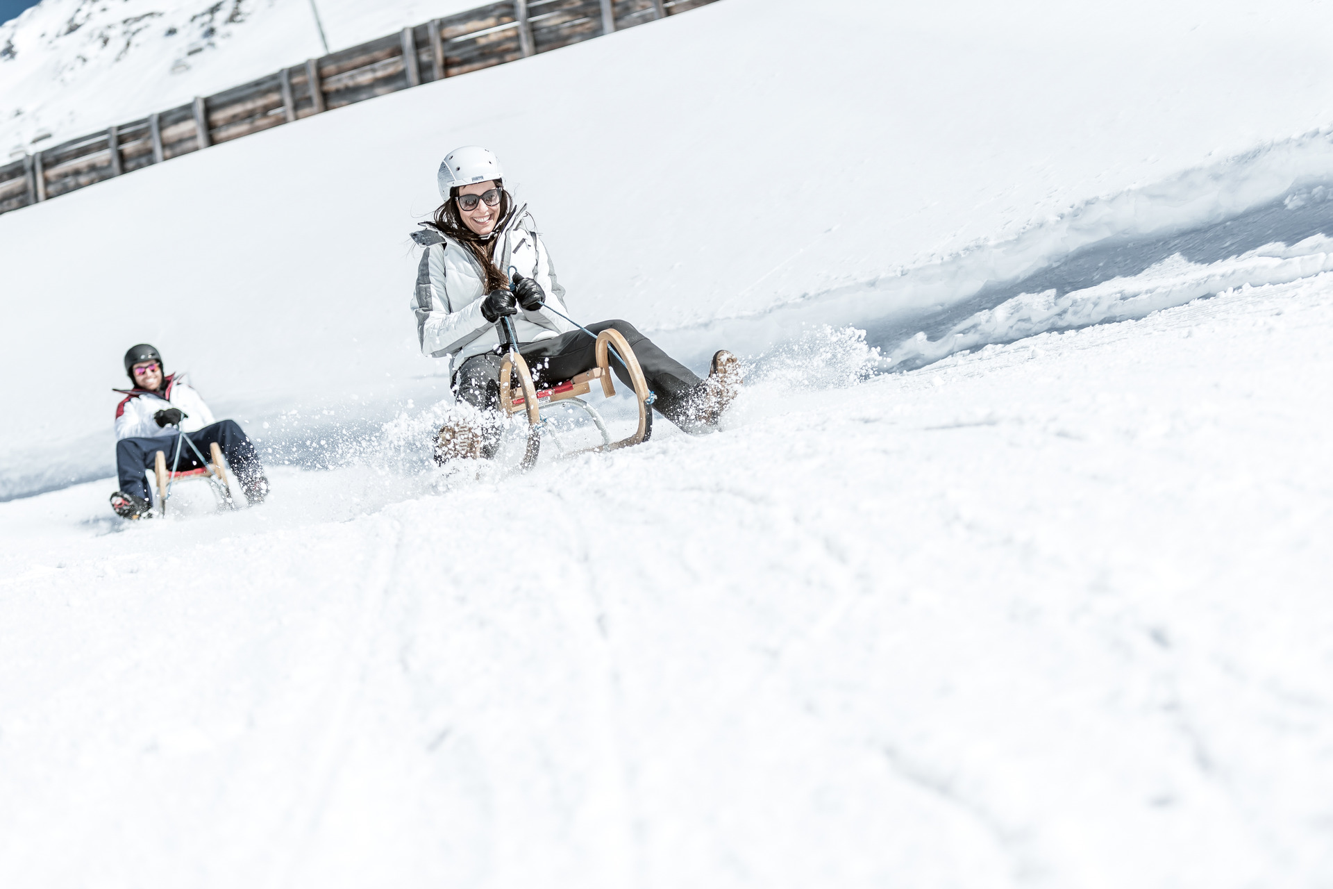 Rodeln ist eine verdammt gute Alternative zum Skifahren! credit: Ötztal Tourismus / Alexander Lohmann
