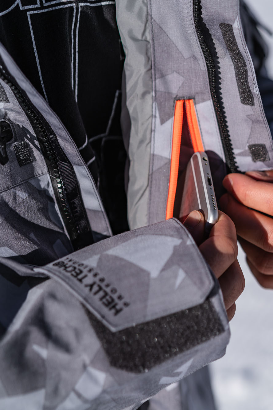 ...und die Life Pocket sind nur zwei der zahlreichen Features der Helly Hansen Garibaldi Jacket.