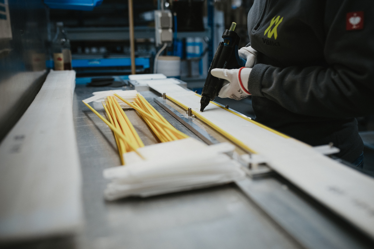 In einem Ski steckt eine Menge Arbeit. credit: MDV Sports