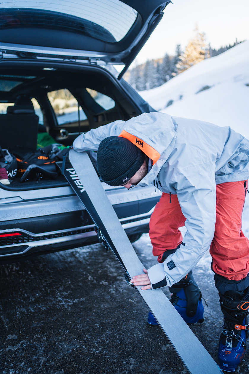 Um eine Skitour bewältigt werden zu können, ist ein genaues Auffellen notwendig.