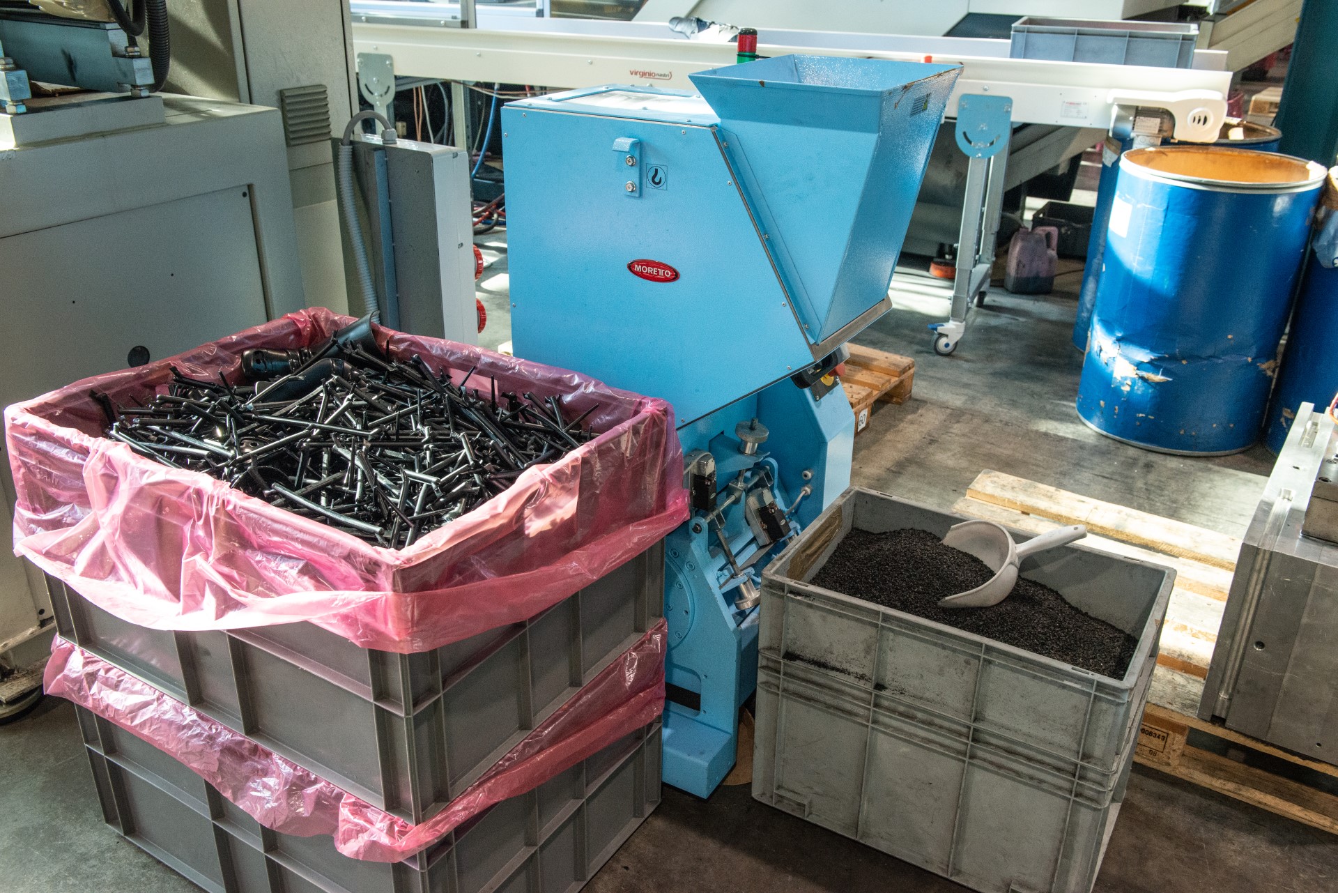 Grinding machine at Dalbello_Copyright Dalbello