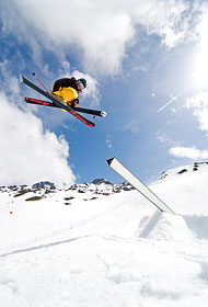 Feuer frei! Marinus Höflinger schiesst sich über die Canon Box Feuer frei! Marinus Höflinger schiesst sich über die Canon Box