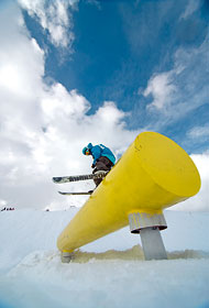 Tobi Hammer hat die Aufgabe richtig gelöst. Nicht Rohre verlegen, sondern 270grad On - Foto: Roman Lachner