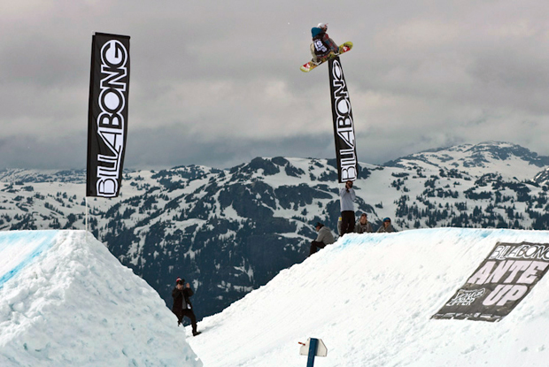 Eric Willet gewinnt den 5Star TTR Billabong Ante Up in Whistler, Kanada.