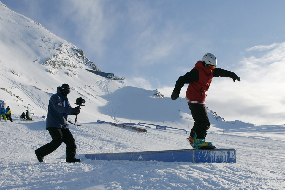 elooa_SNB1_1213_PRlo_10