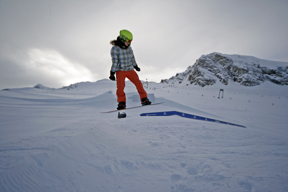 elooa_SNB1_1213_PRlo_24