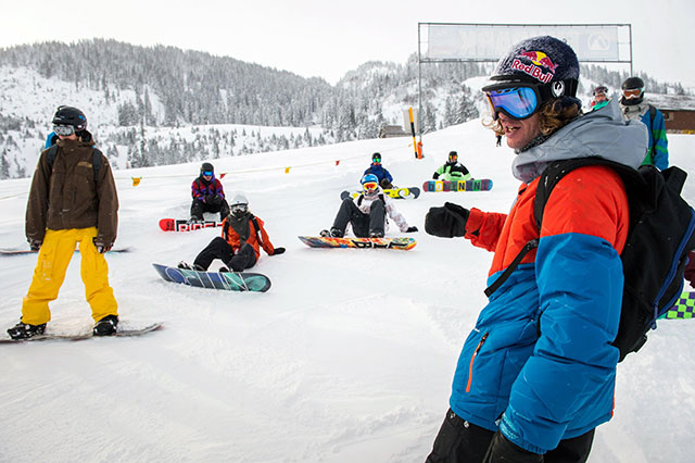 P-20130211-00022_News