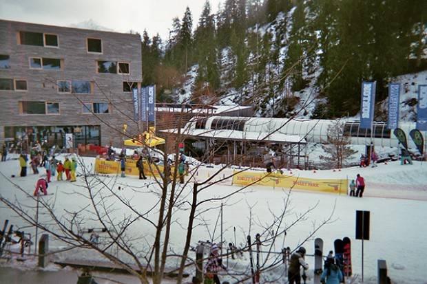 Die Kleinsten konnten im Riglet Park ihre ersten Turns auf dem Snowboard probieren