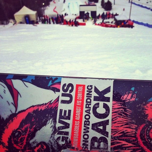 Frustriiert von Contests: Ethan Morgans Board beim letzten vor-opimpischen FIS Worldcup in Snoneham, Kanada