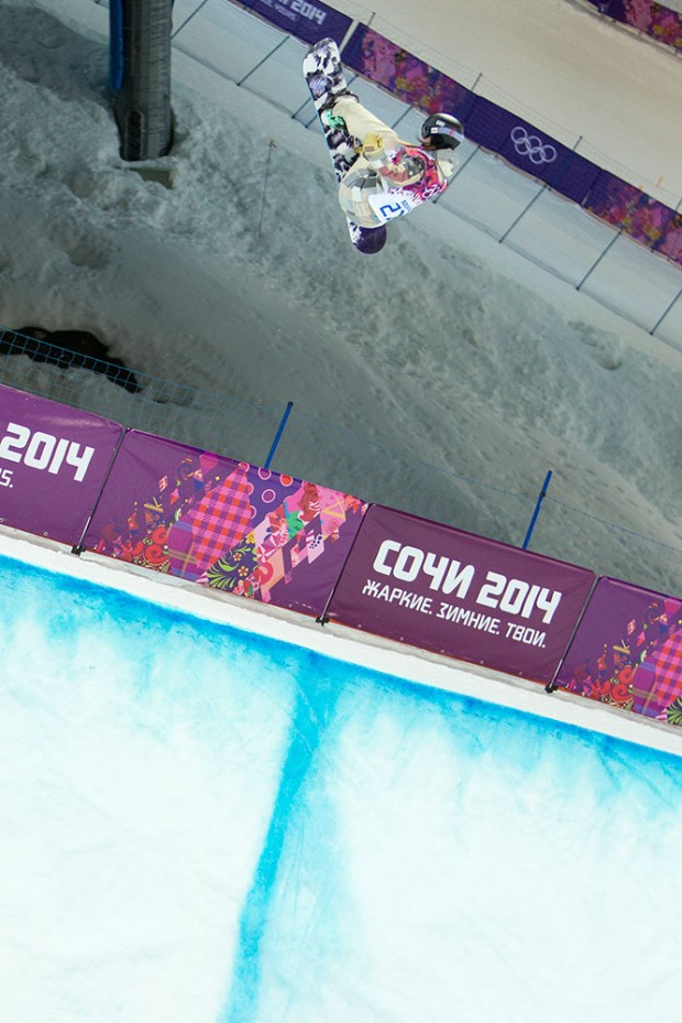 kaitlyn-farrington-usa-olympics-sochi-womens-pipe-finals0413