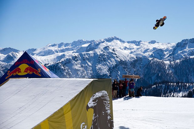 Seppe Smits zauberte im Finale einen Bs Triple Cork 1440 mit Double Grab aus dem Hut. Der Trick war blitzsauber, lediglich Luftstand und Weite könnte man den Belgier ankreiden. Die Judges setzen Seppe auf den dritten Platz - eine Entscheidung, die völlig in Ordnung geht. Foto: Matt McHattie