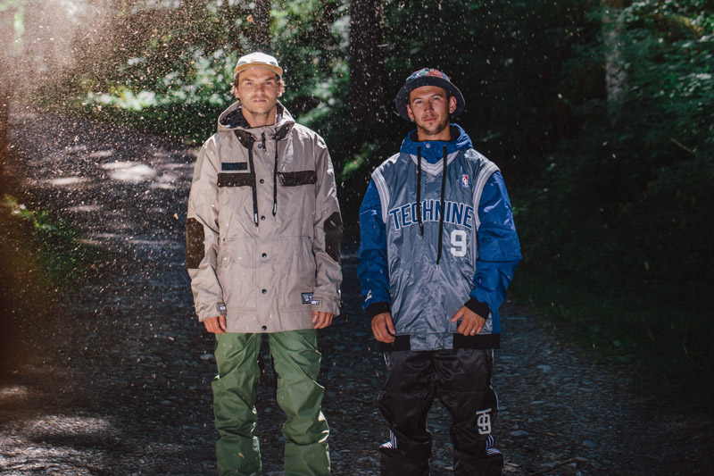 Technine, left to right: Work jacket - 10,000mm/10,000g - €249 | Slimish Stretch Denim pants - 10,000mm/10,000g - €159 | Slam Dunk jacket - 10,000mm/10,000g - €239 | Tear Away pants - 10,000mm/10,000g - €179