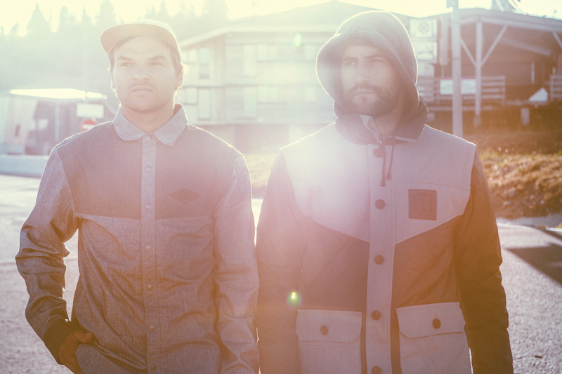 Templeton, left to right: Bonanza shirt - 10,000mm/10,000g - €135 | Kill Ted jacket - 10,000mm/10,000g - €250