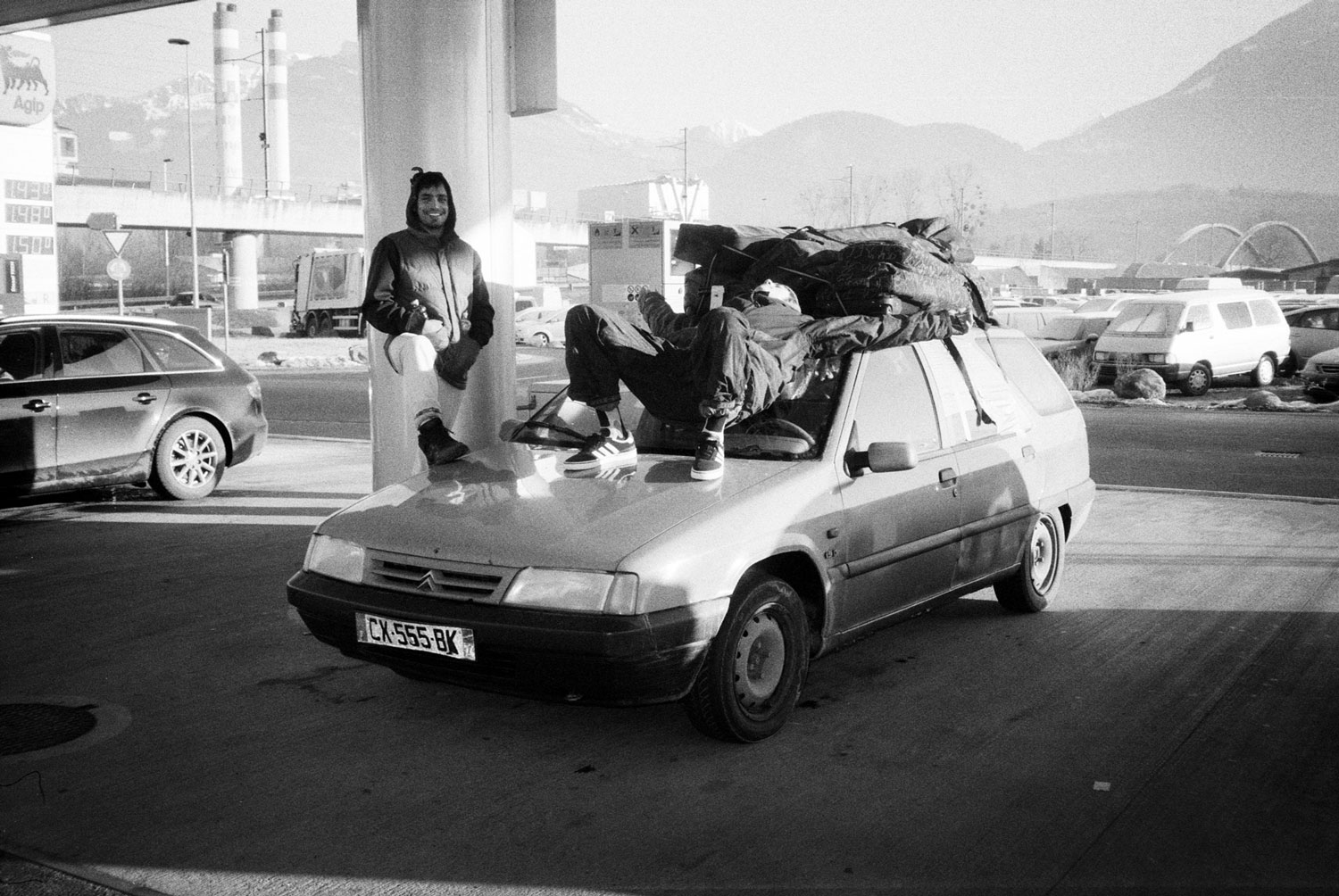 Manuel Diaz und Garrett Warnick beim Road Trip. Foto Jerome Tanon