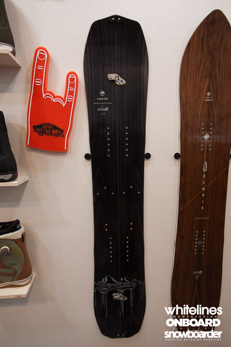 Arbor-Bryan-Iguchi-Pro-Snowboard-Preview-Avant-Premiere-2016-2017