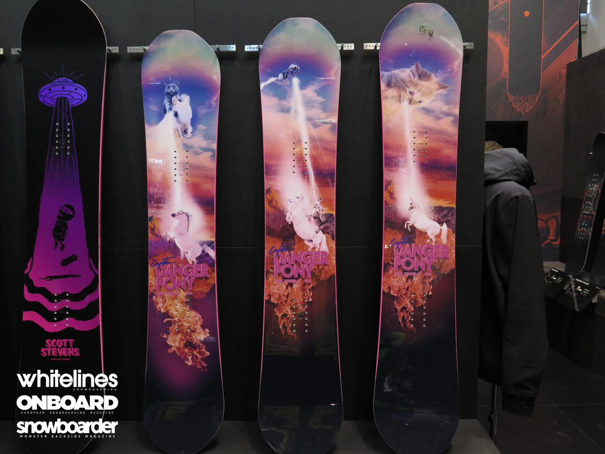 Capita-Jess-Kimura-Pro-Snowboard-2016-2017-ISPO