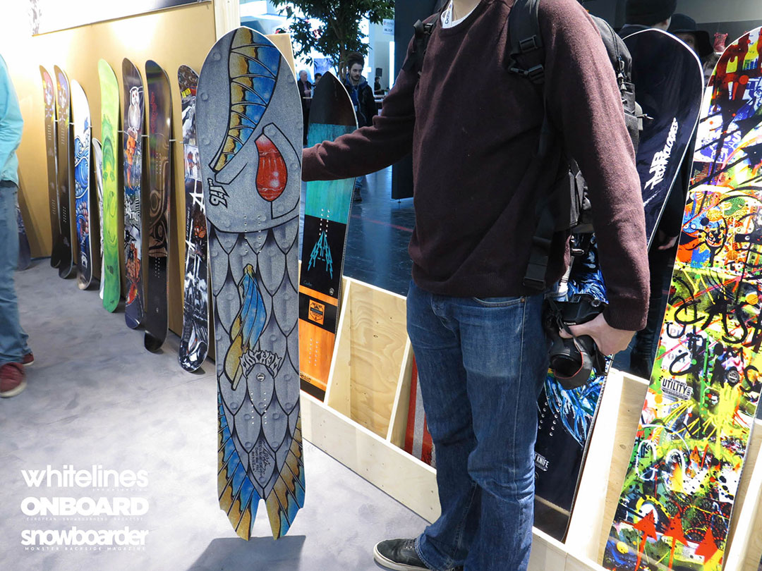 Lib-Tech-Lost-Round-Nose-Fish-Snowboard-2016-2017-ISPO
