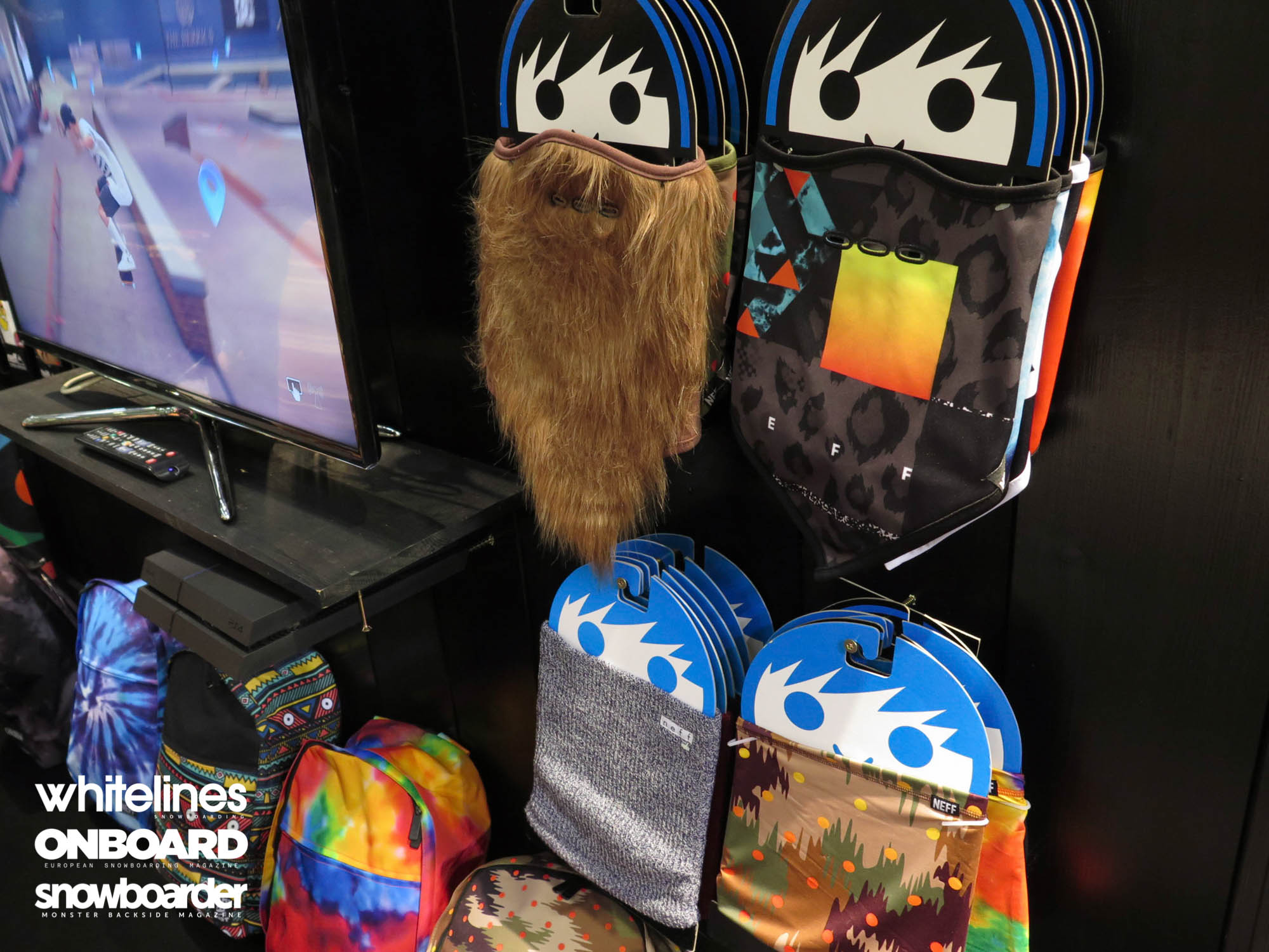 Neff-Snowboard-Facemasks-2016-2017-ISPO