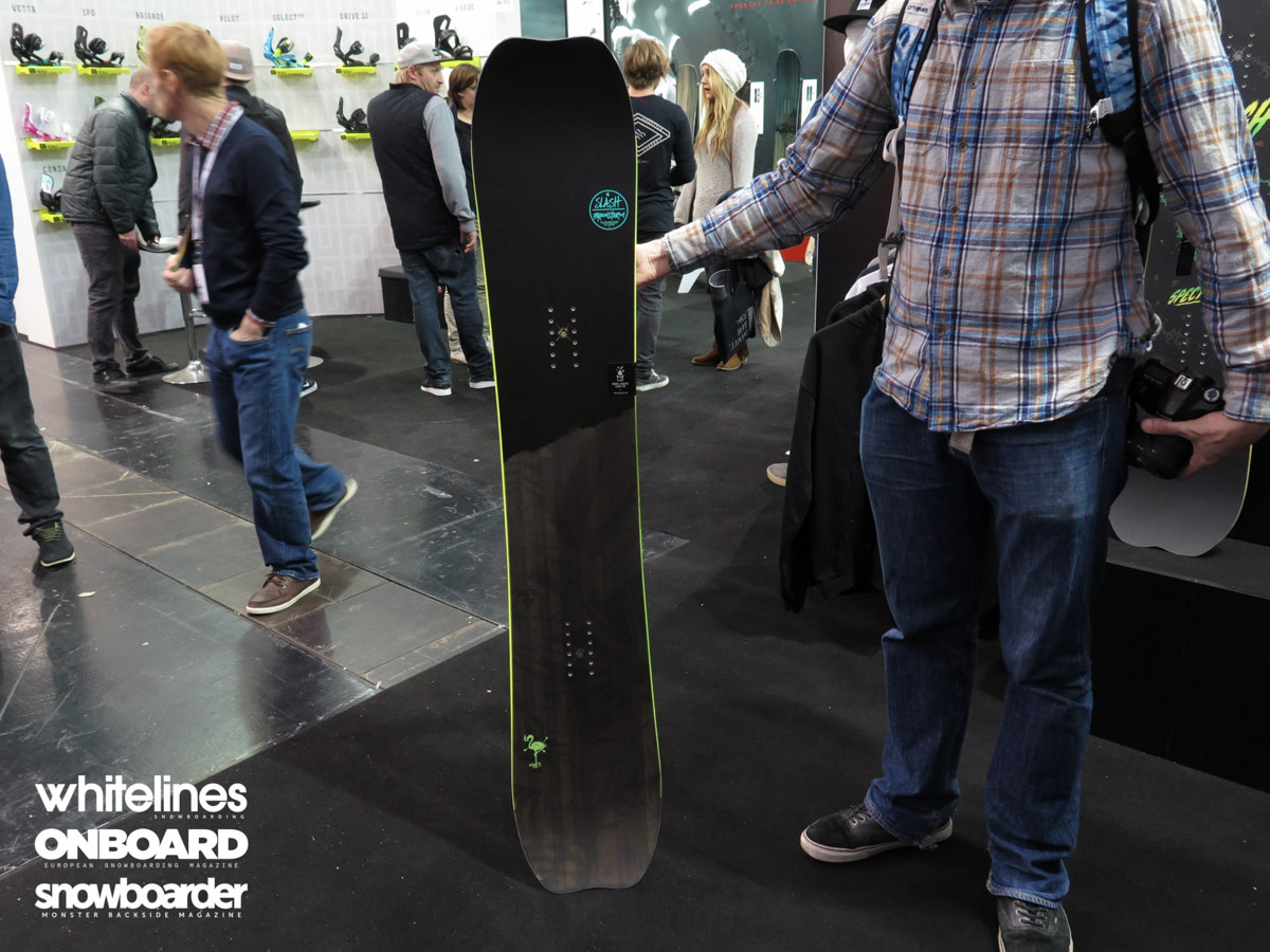 Slash-Brainstorm-Snowboard-2016-2017-ISPO
