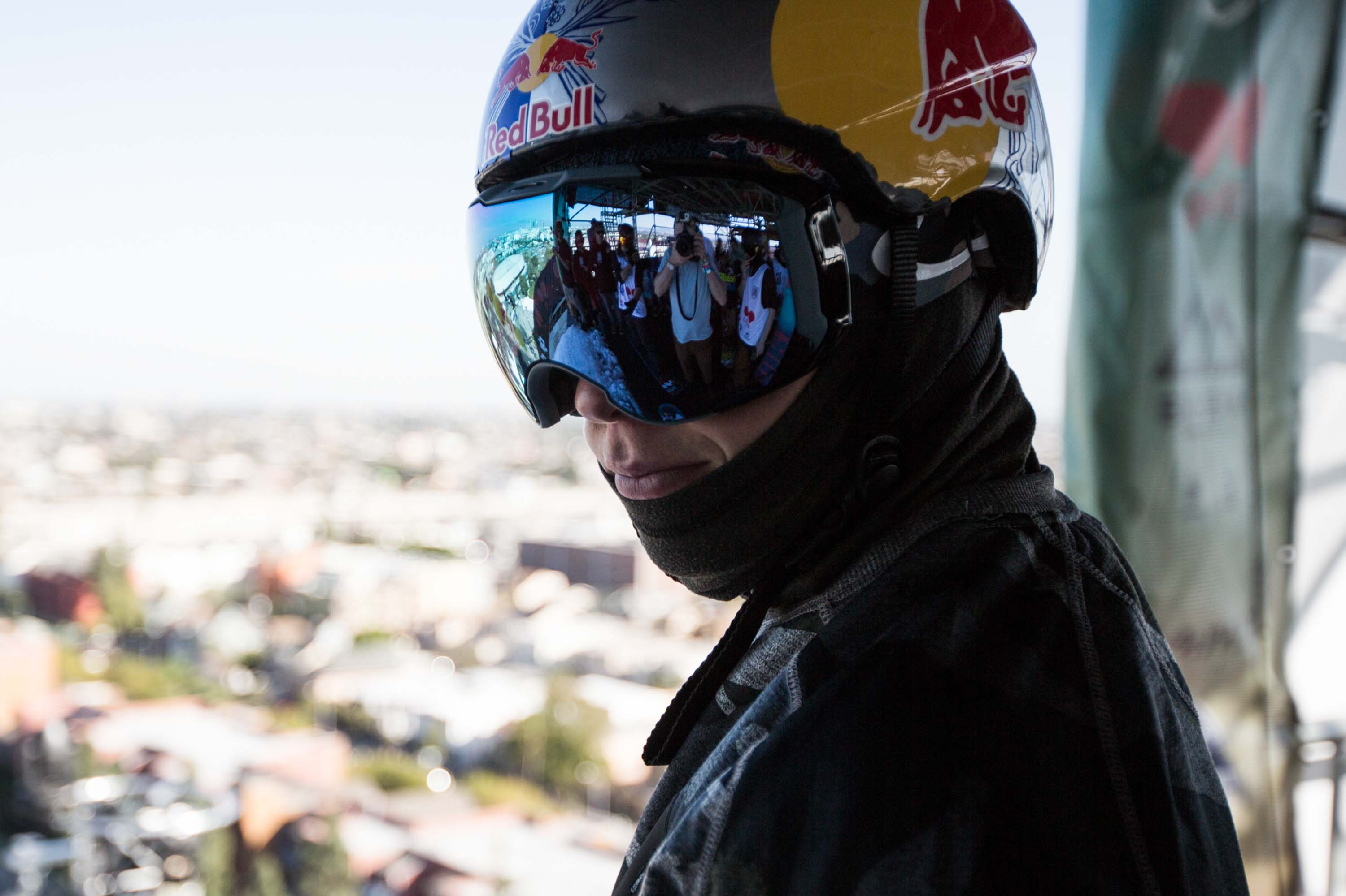 Mark McMorris bereit für den Drop.