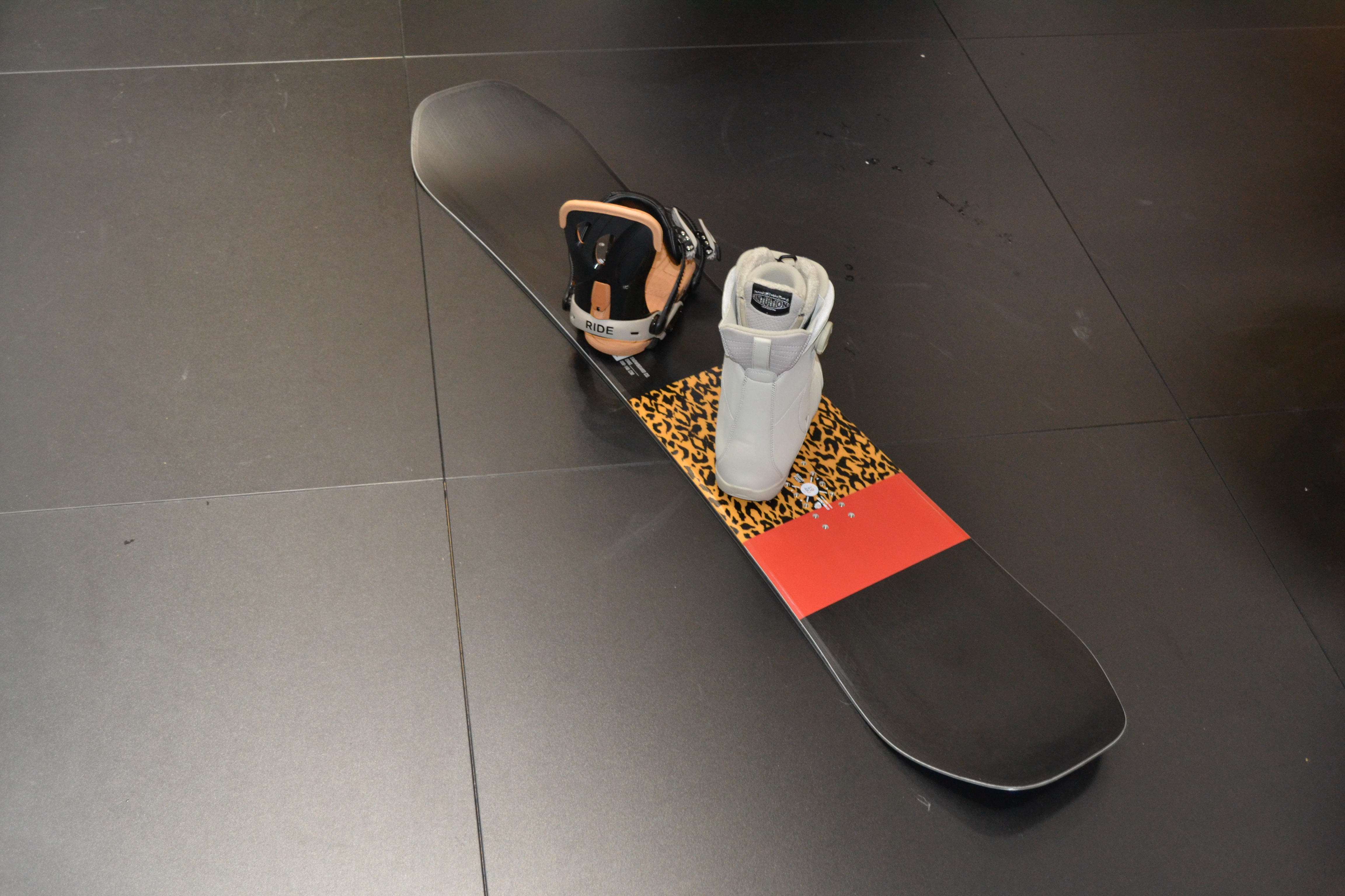 OMG Snowboard, VXN Bindung, Hera Boot