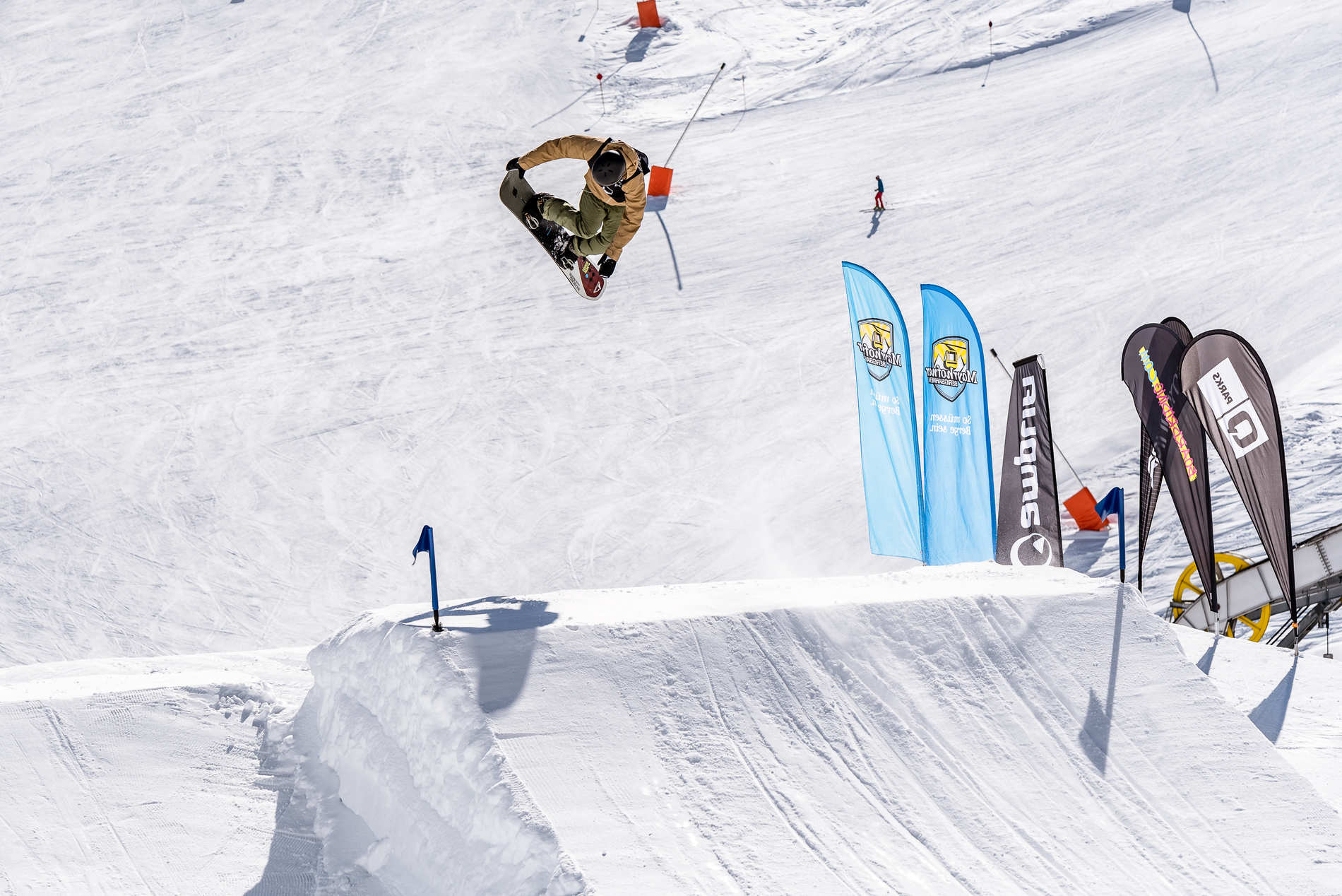 credit: Chris Riefenberg