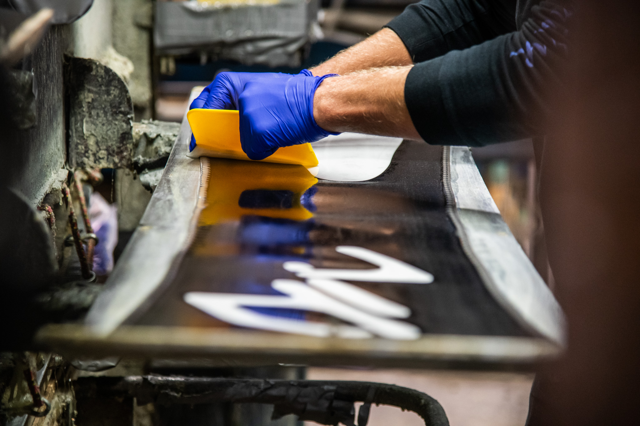 Snowboard selber bauen mit Travis Rice