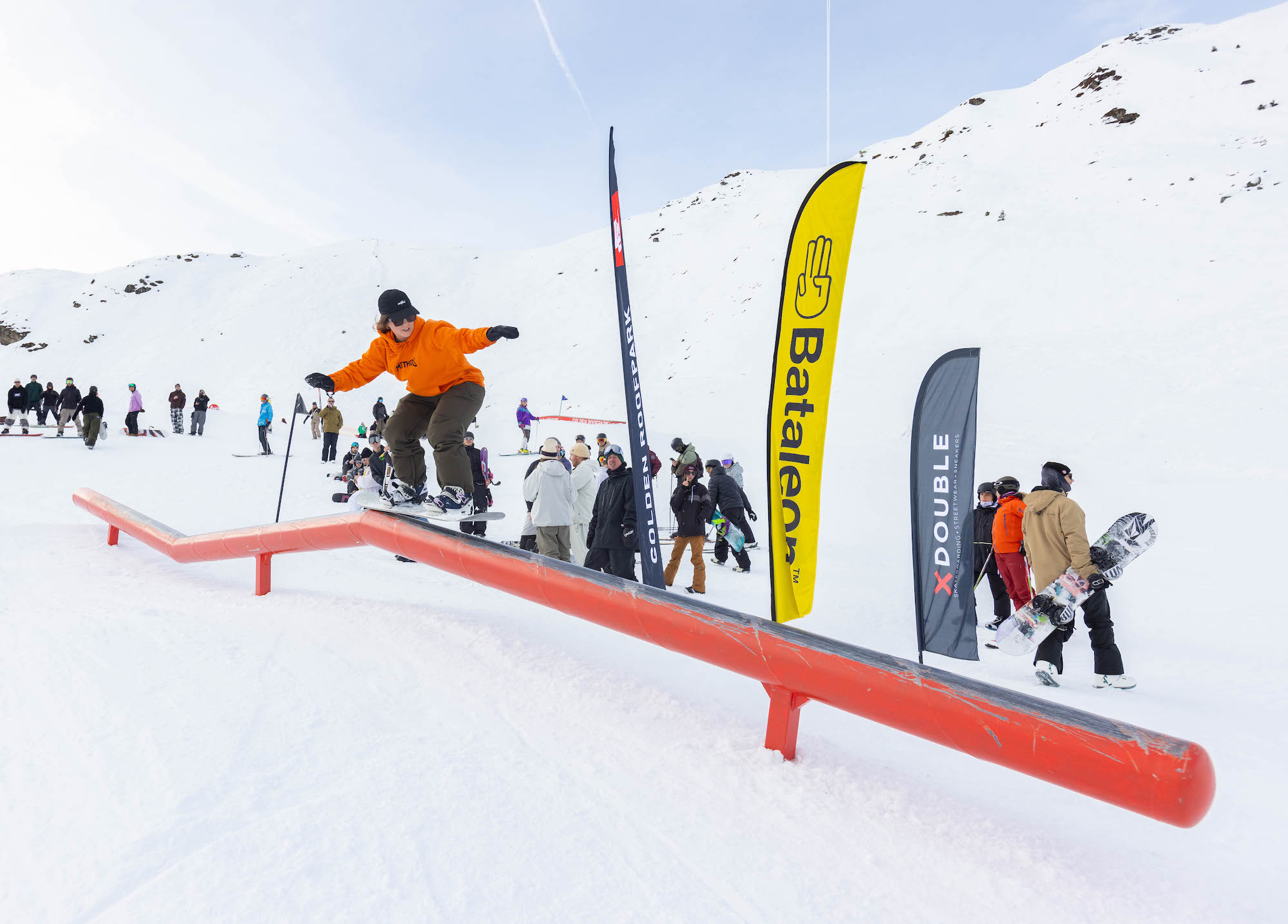 THE SESH! Cash 4 Trick Session im Golden Roofpark in Axamer Lizum