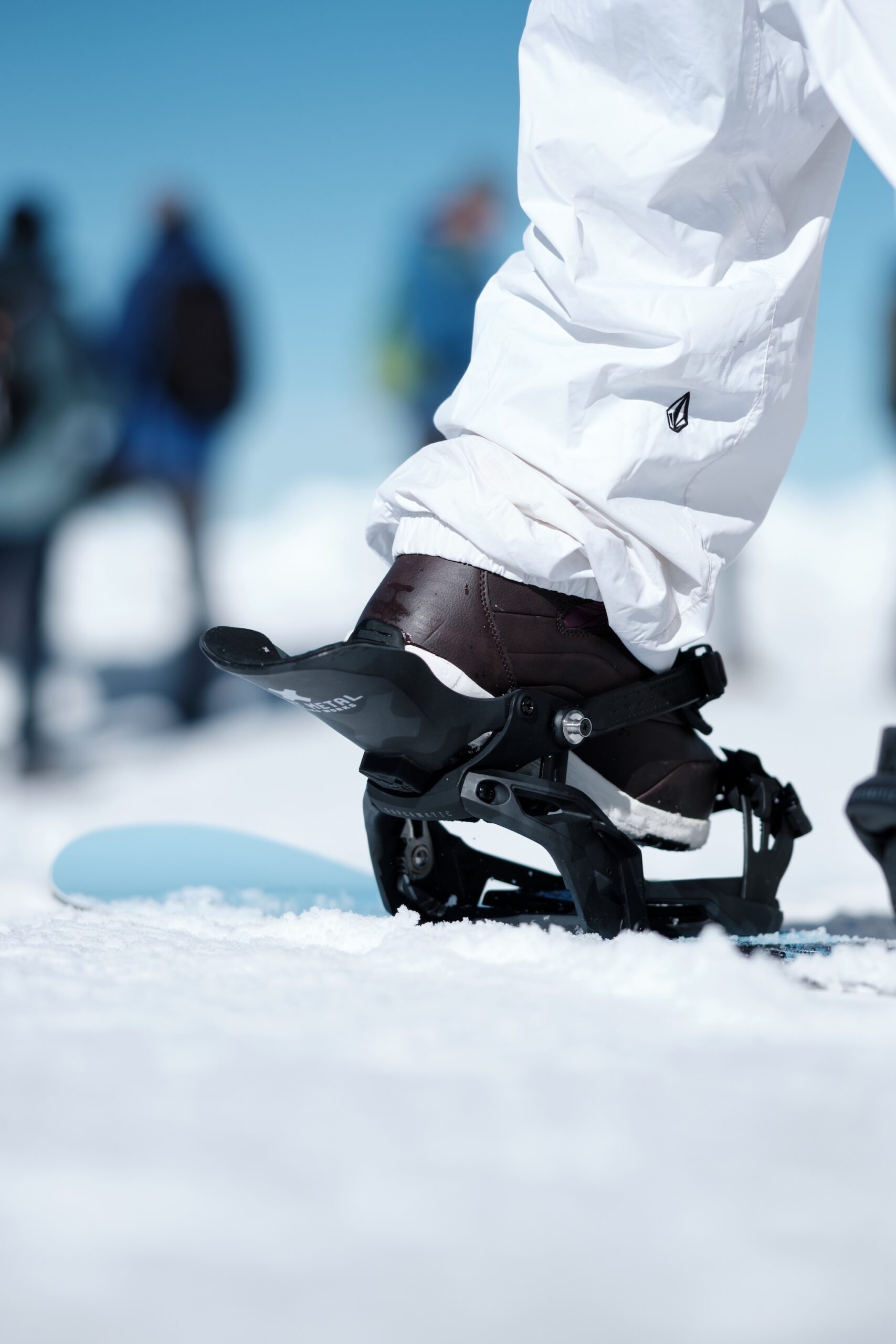 Bent Metal Lightning Supermatic Test Step in Bindung