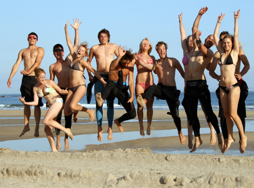 group-jump-surfhouse