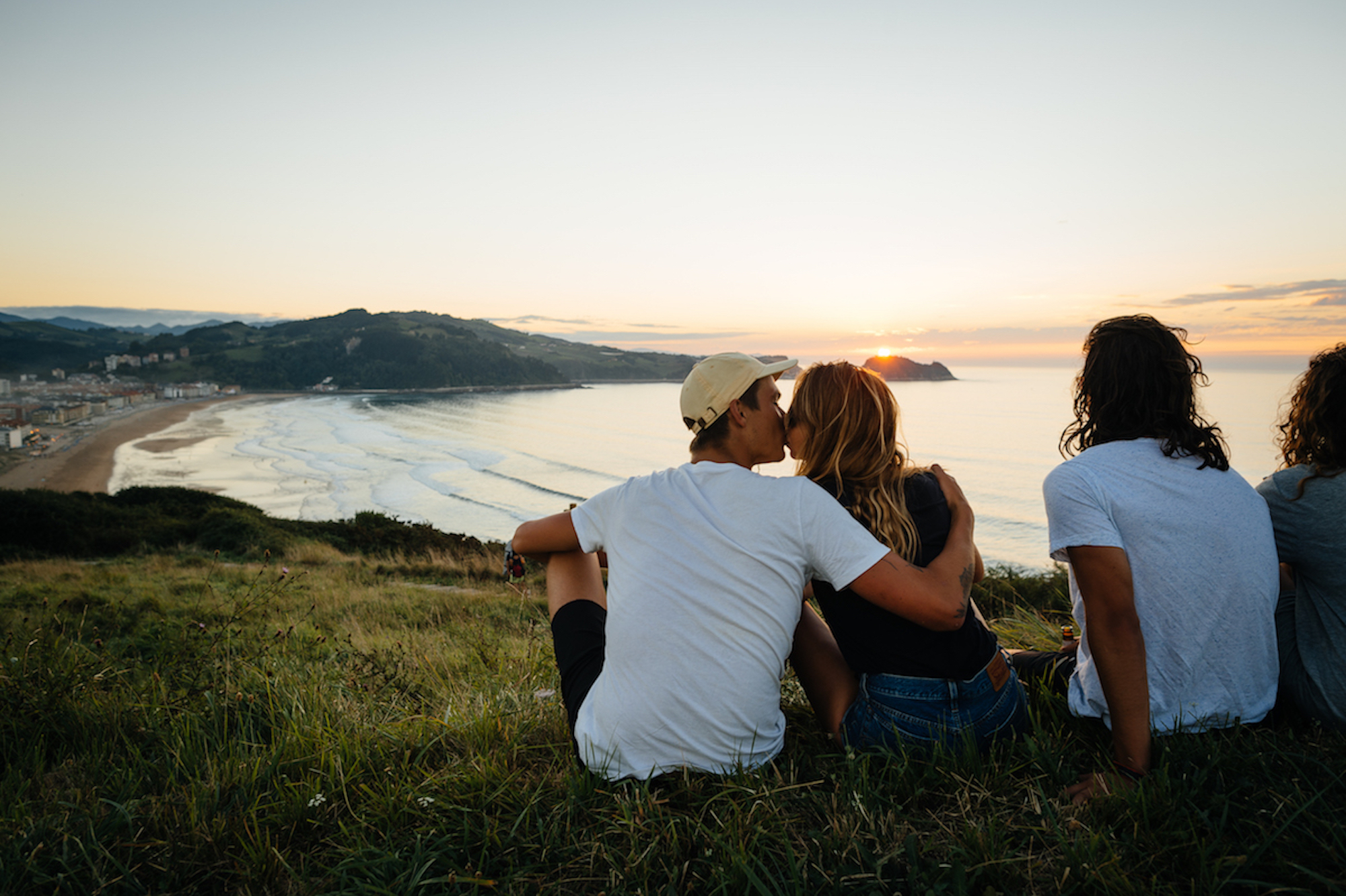 puresurfcamps-surfcamp-deluxe-zarautz-spanien-bucht-meerblick