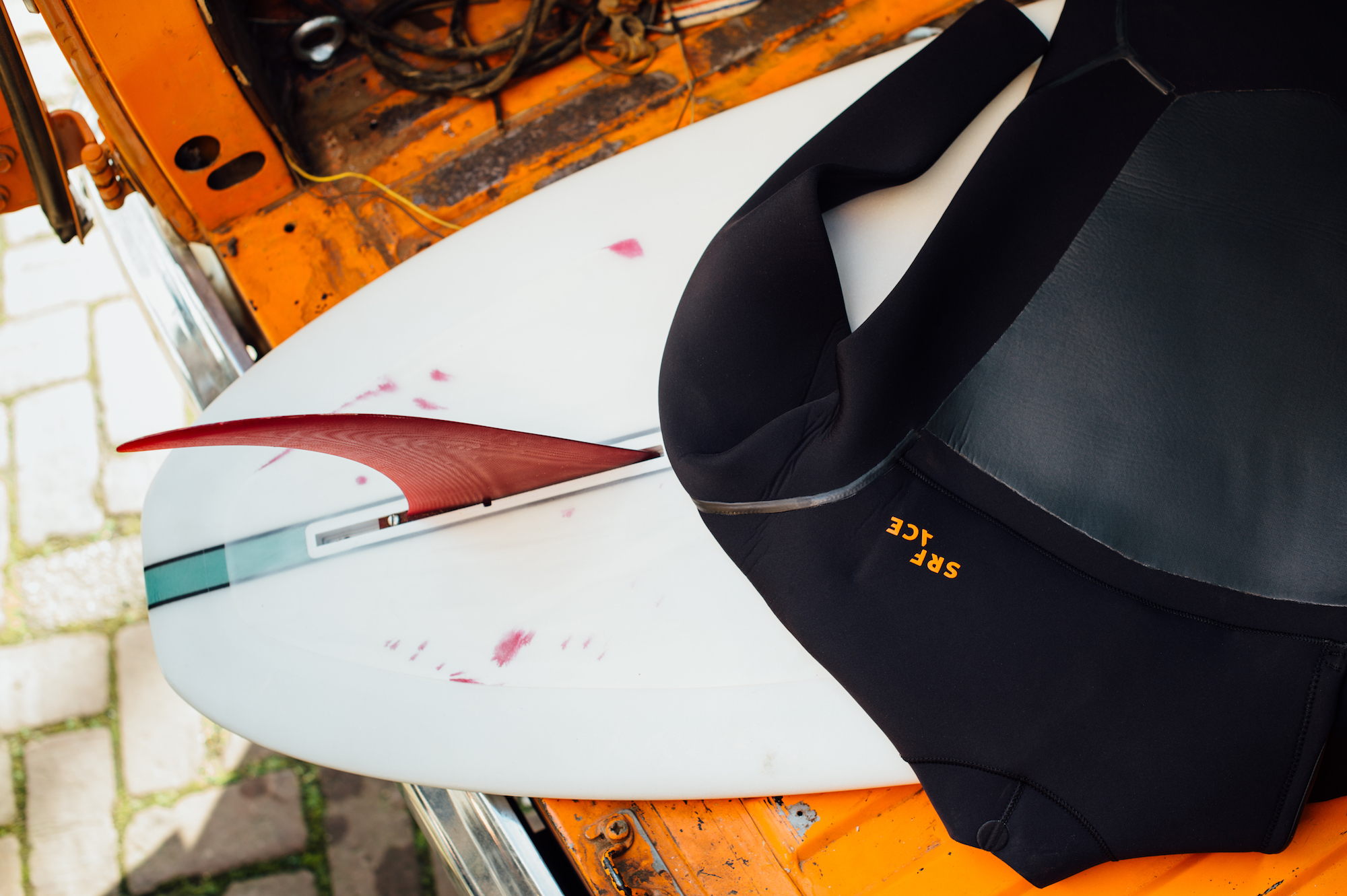 srface wetsuit