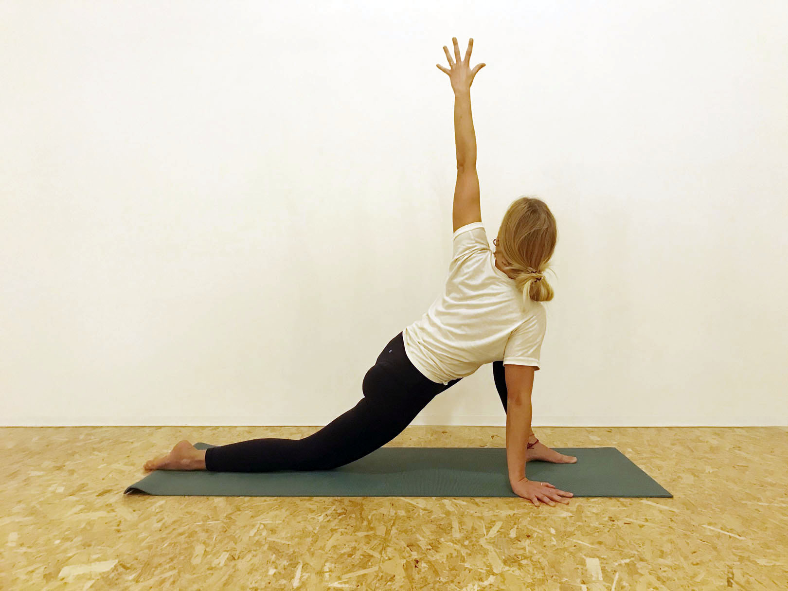 Variation mit abgelegtem Knie Variation mit abgelegtem Knie