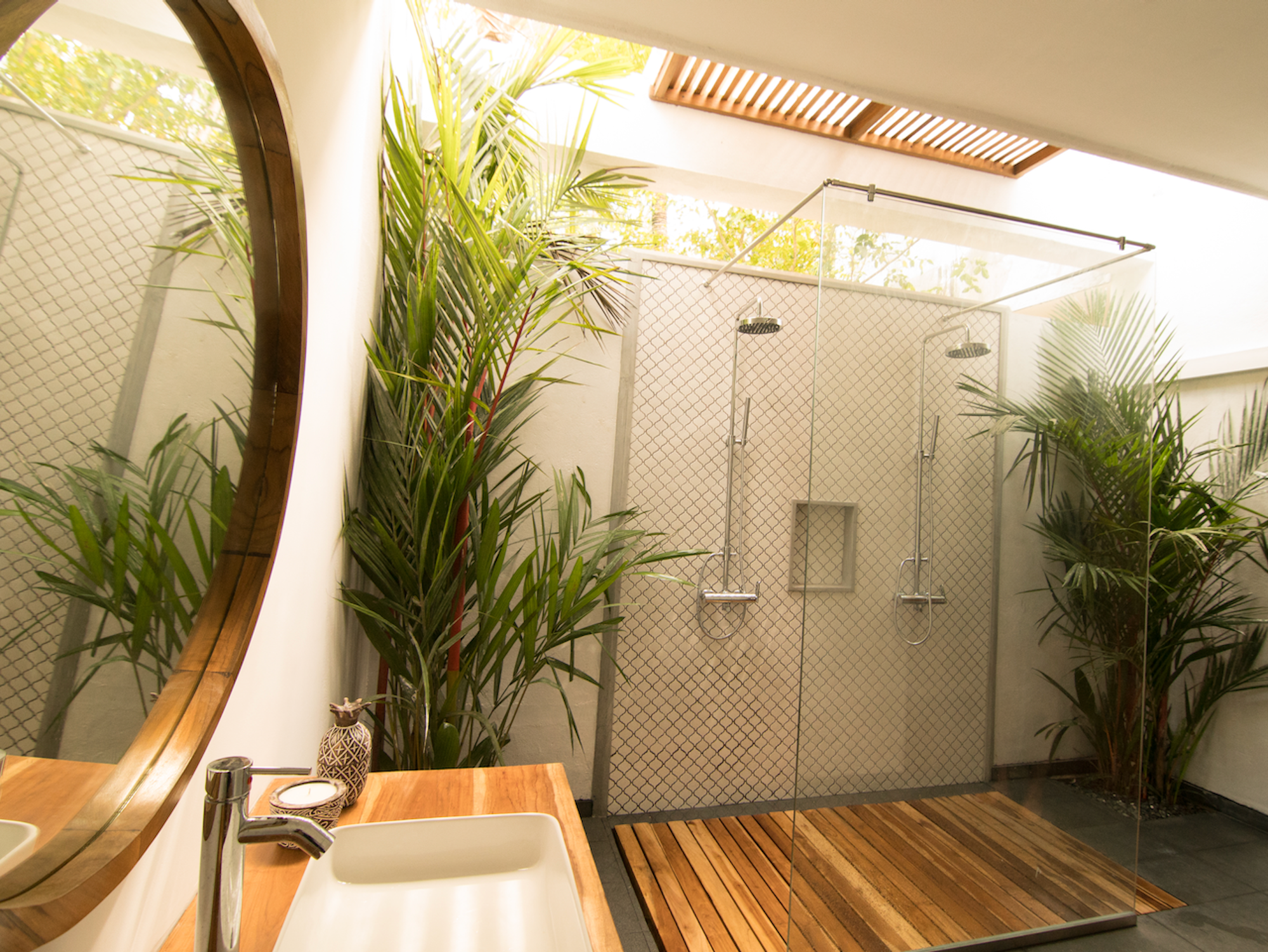 Solid Surf House Sri Lanka