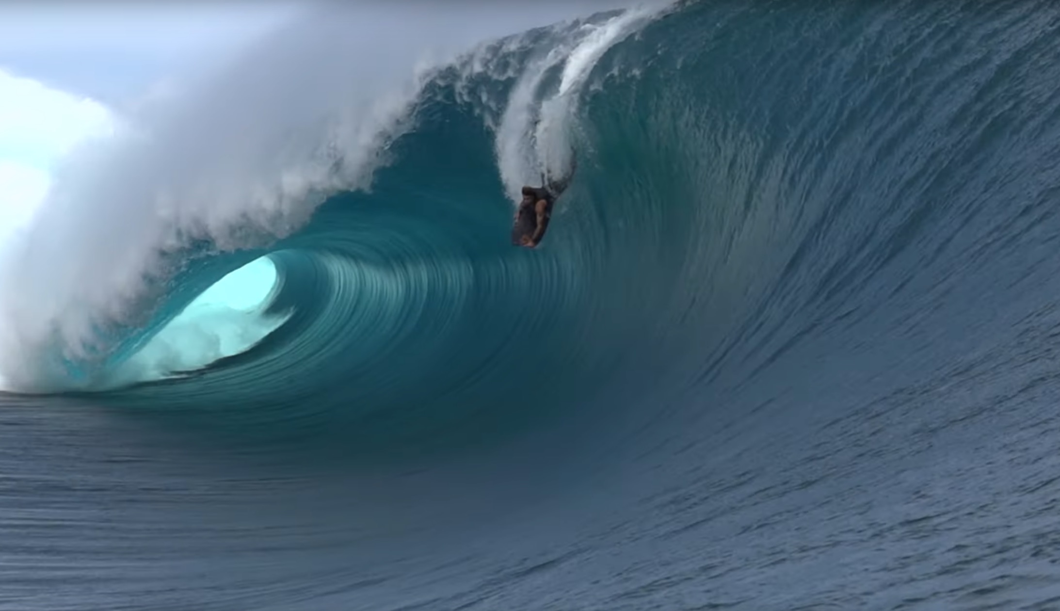teahupoo wipeouts