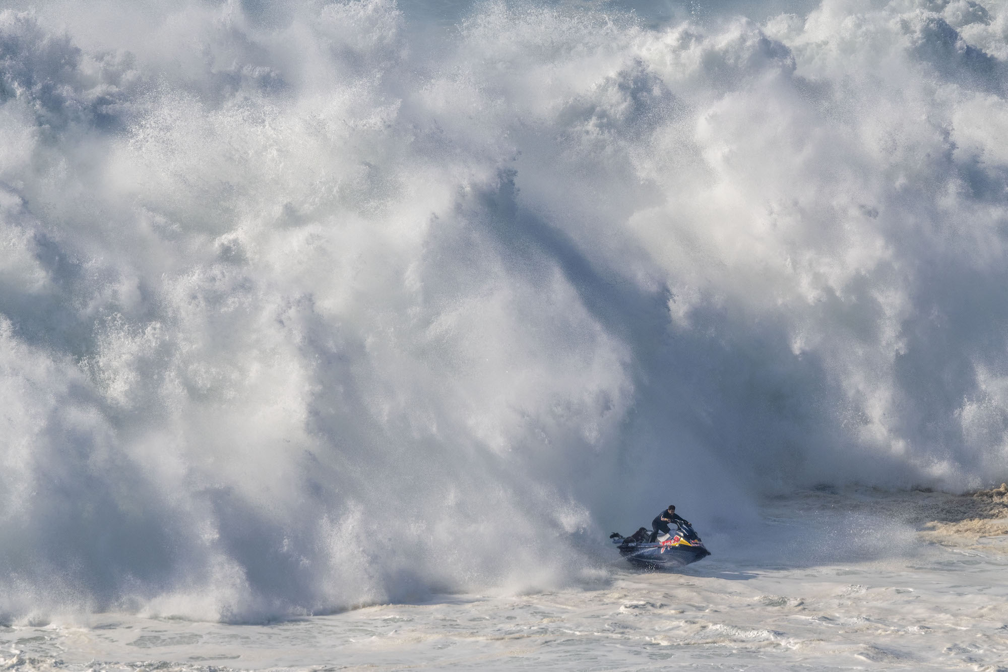 JetPedroScooby_surfSergioCosmico_29Oct_NAZ_7128r
