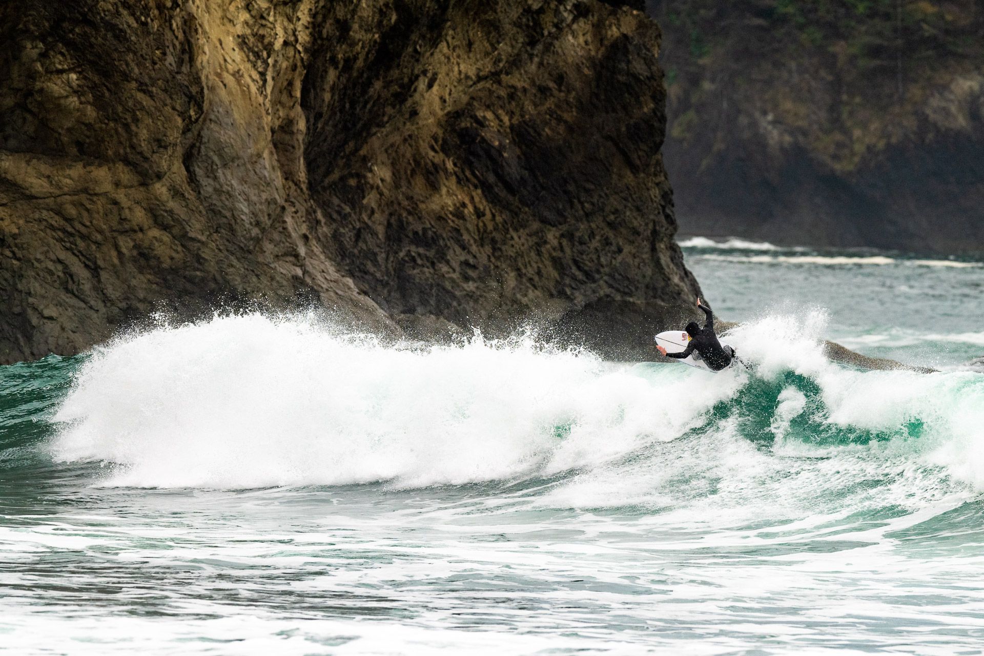 http___s3-eu-west-1.amazonaws.com_assets.pukit.de_surfersmag_wp-content_uploads_2019_06_20190516_lapu_forcum_0162