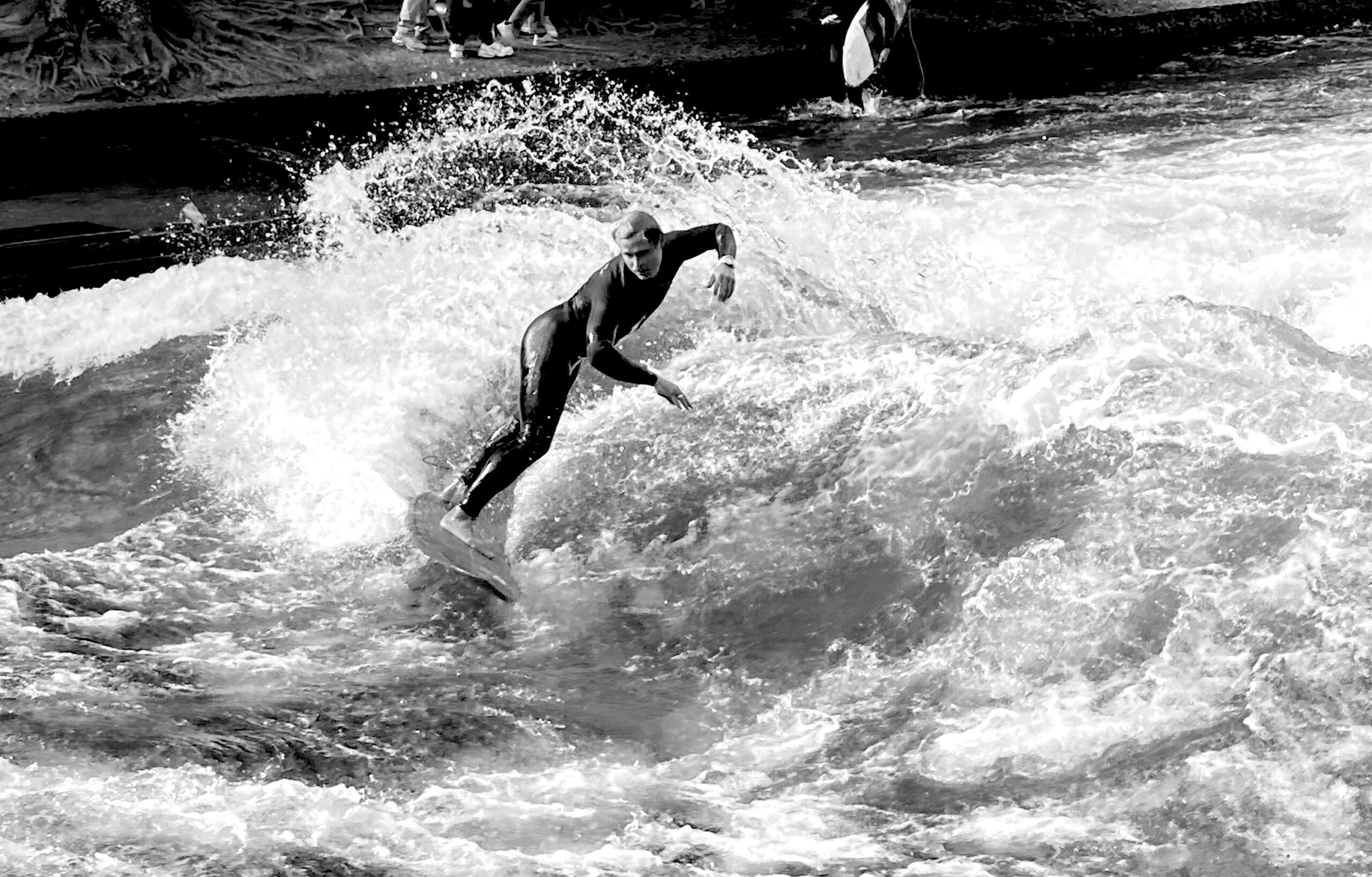 Marlon Lipke MISSION RESPONSIBLE Eisbach München Marlon Lipke MISSION RESPONSIBLE Eisbach München