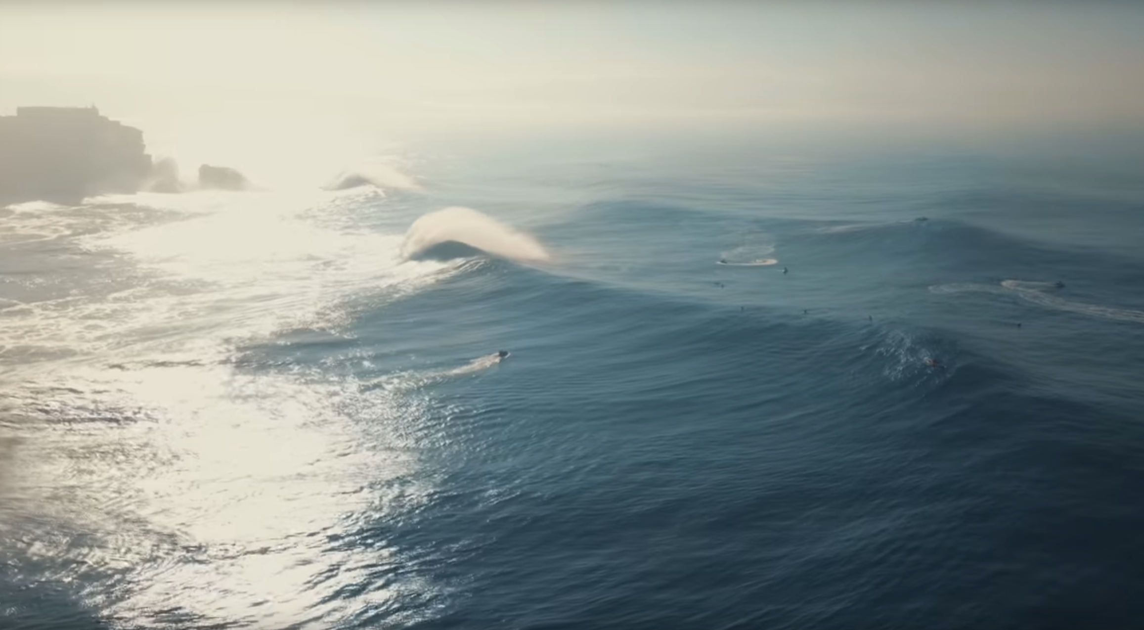 Nic von Rupp - BARRELS AT BIG NAZARÉ