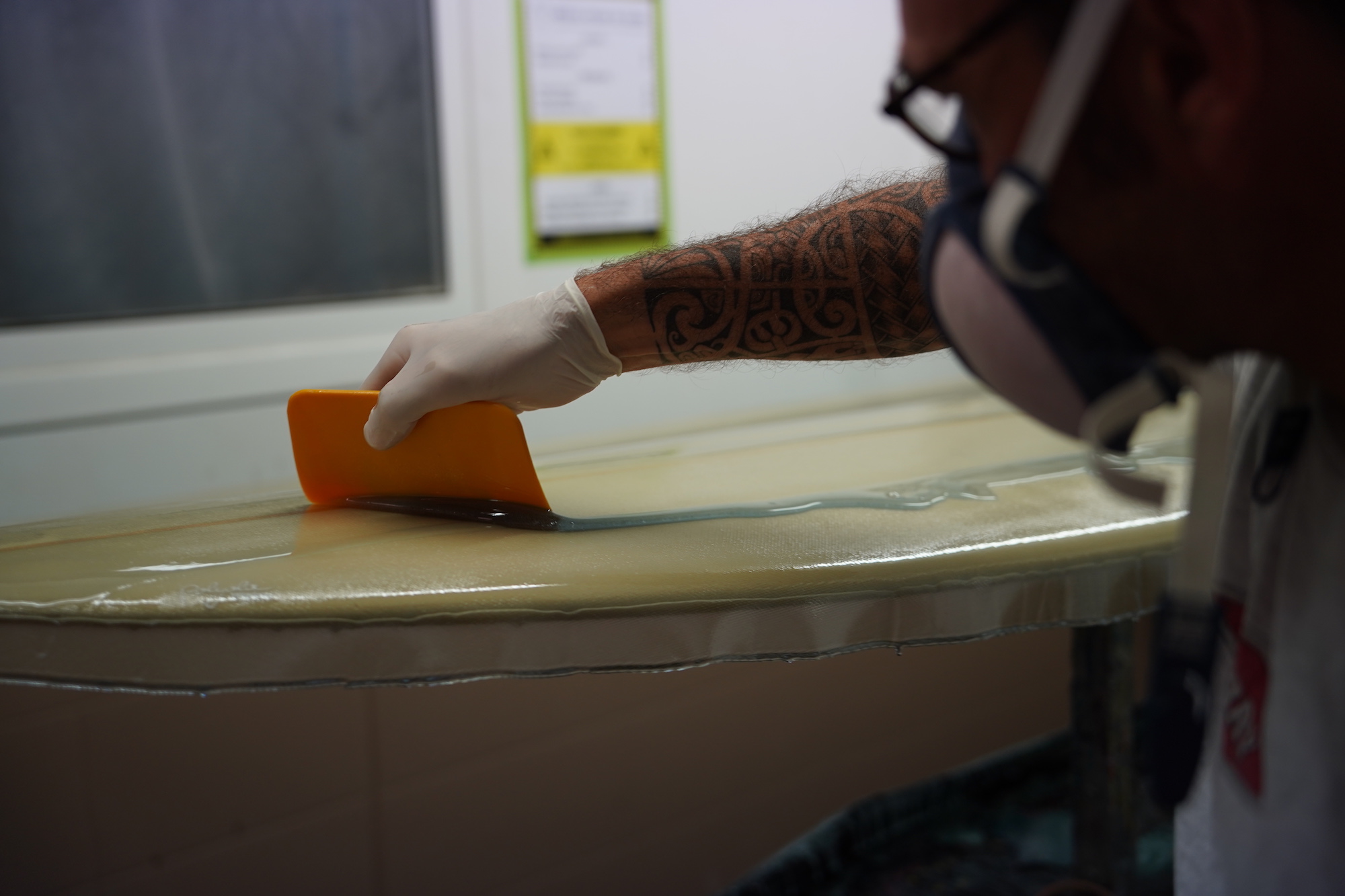 DIY Surfboard Shaping Tutorial Glassing Surfer...