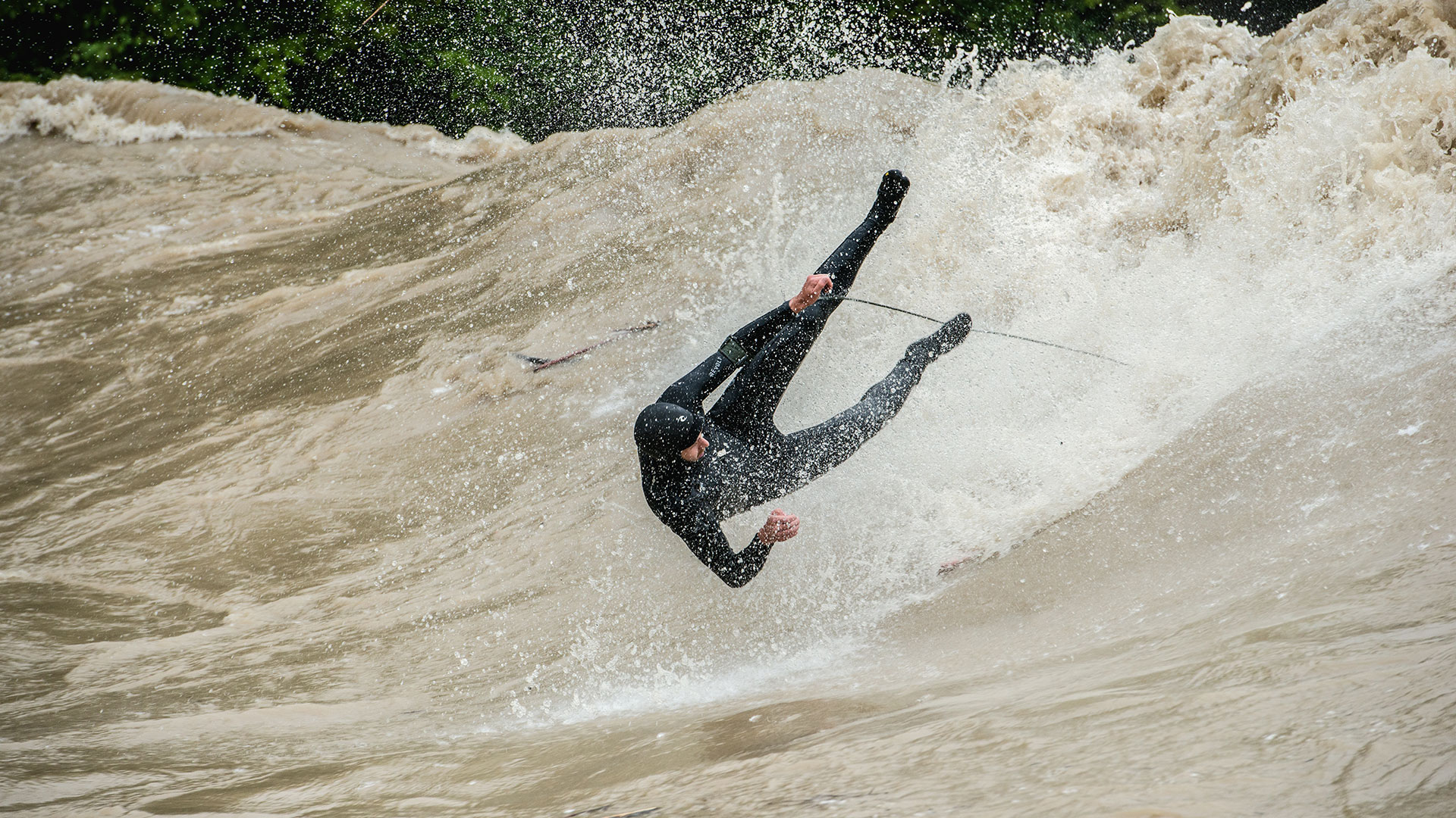 Matthias Niederer Riversurfing Schweiz Matthias Niederer Riversurfing Schweiz