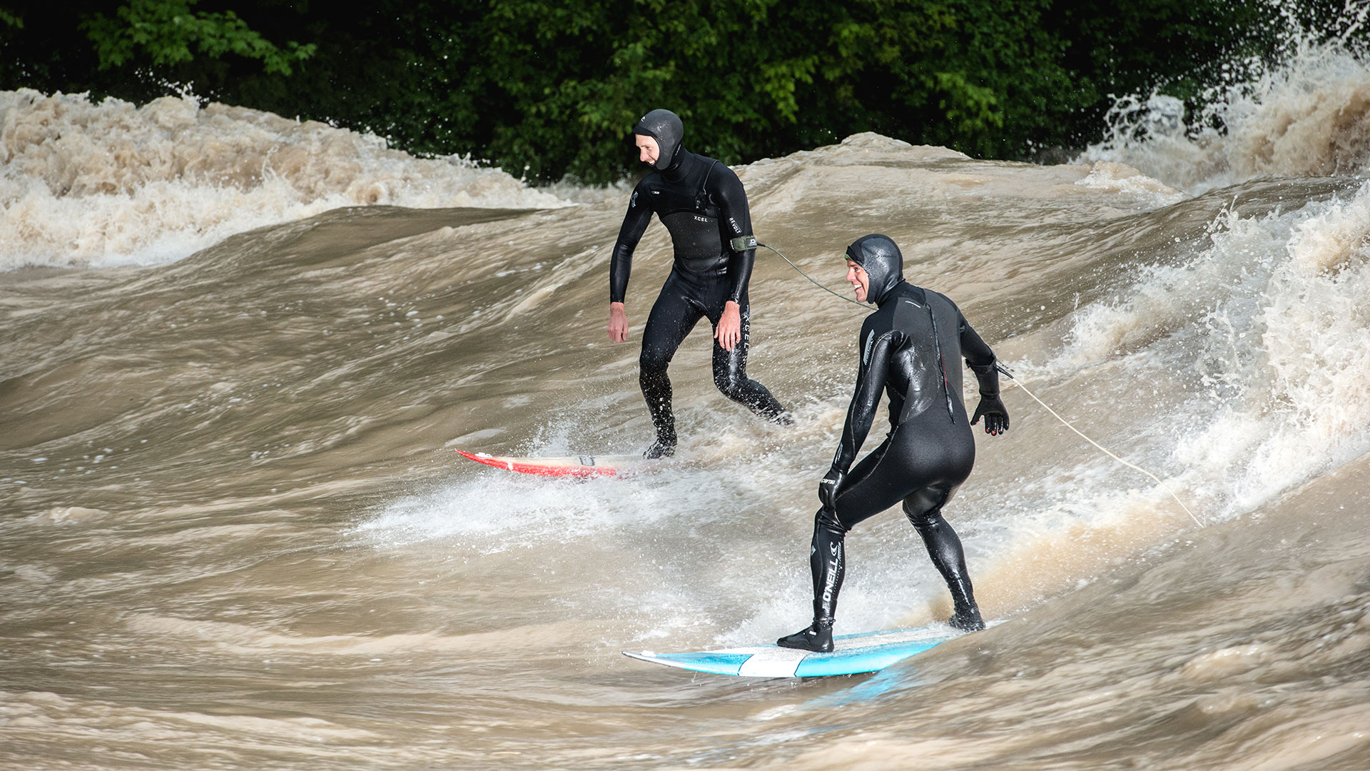 Matthias Niederer Riversurfing Schweiz Matthias Niederer Riversurfing Schweiz