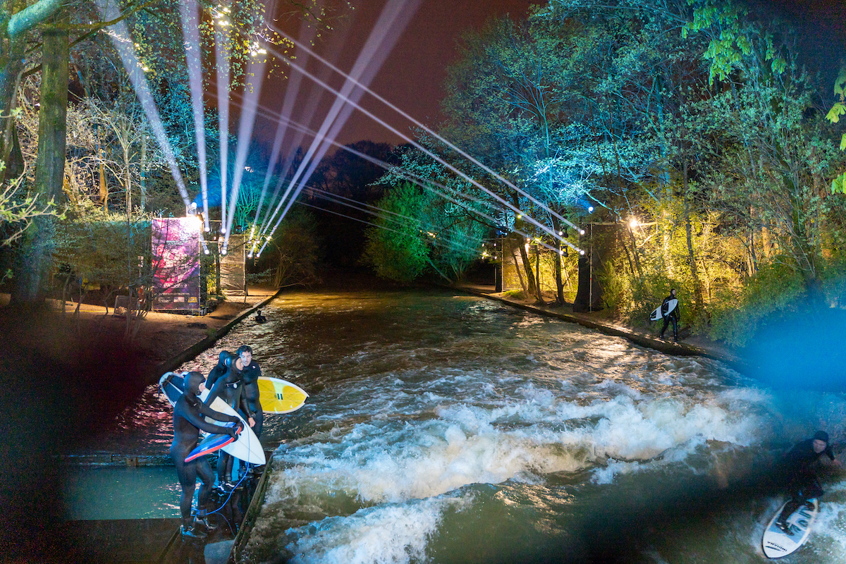Wave Light Eisbach