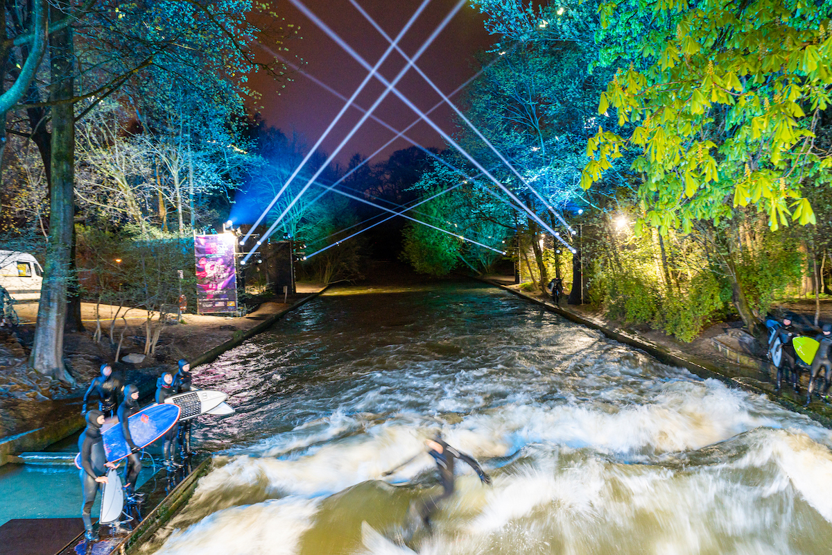 Wave Light Eisbach